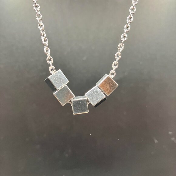 Stainless Steel SQUARE Cube Necklace Waterproof Brand New 18 or 20 inches long - Picture 7 of 9